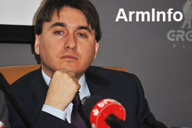 Бывший глава аппарата президента РА обвиняется в препятствовании правосудию