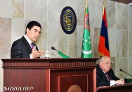 Глава Туркменистана поздравил Армена Саркисяна с избранием на пост президента Армении