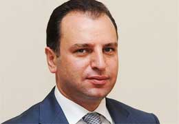 ՀՀ պաշտպանության նախարարի պաշտոնում Վիգեն Սարգսյանի նշանակման պատճառների և շարժառիթների առնչությամբ կարծիքները տարբերվում են