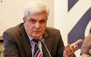 Аналитик: Залог отказа Москвы от "оружейной политики" в вопросе Карабаха в альтернативной политике Еревана