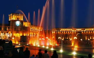 Сегодня Ереван празднует свое 2798-летие