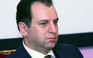 Министр обороны: Армения избрала путь не закупок вооружения и боевой техники, а создания и производства собственной высокотехнологичной продукции