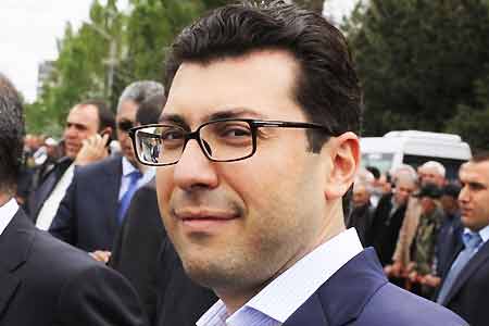 Прокуратура Армении <обогащает> дело Микаела Минасяна