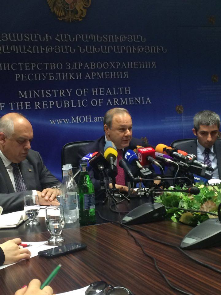 Левон Алтунян намерен перевести в белую кассу теневой оборот сферы здравоохранения