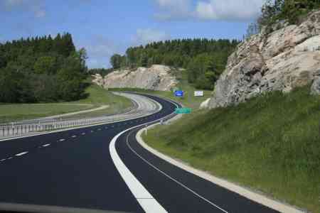 The Stepantsminda-Lars road is open to all types of vehicles