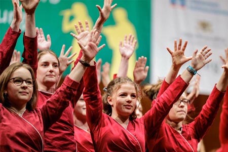 Хор Гамбургских девочек едет в Армению