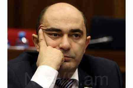 Էդմոն Մարուքյանը պատգամավորներին հրավիրում է Ազգային ժողով, որպեսզի միասին քննարկեն խնդիրը