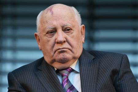 Главный виновник происходящего в Карабахе приветствовал прекращение огня