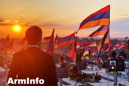 В результате 44-дневной войны 2020 года погибло 3833 человека, заявил Ален Симонян, ссылаясь на СК Армении