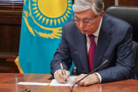 Токаев подписал указ "О дальнейших мерах РК в области прав человека"