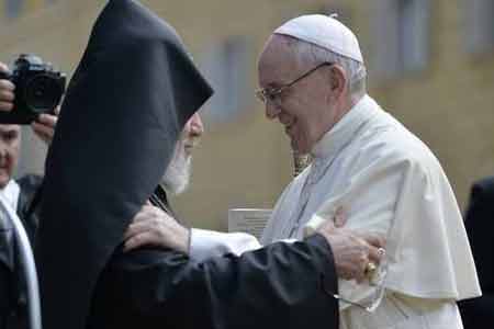 Catholicos of All Armenians meets with Pope at Vatican