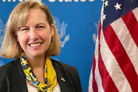 В посольстве США подытожили деятельность посла Квин в Армении