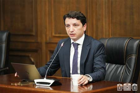 Насильственное перемещение жителей Нагорного Карабаха в Армению за  столь короткий период времени оказалось неожиданным - министр