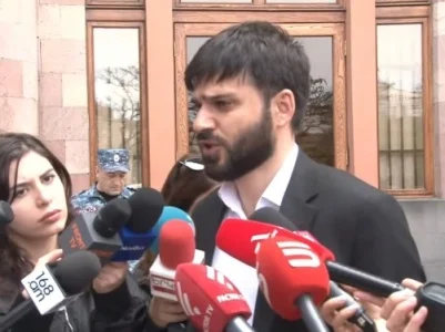 Арцахский депутат: Сначала власти Армении отказались от Арцаха, а теперь отказываются от арцахцев