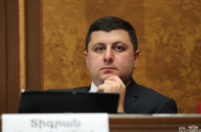 Оппозиционер: в вопросе ААЦ между диктаторами Еревана и Баку сформировался консенсус