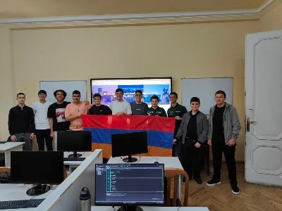 Армянские школьники вернулись с 19-й международной олимпиады по информатике с четырьмя медалями