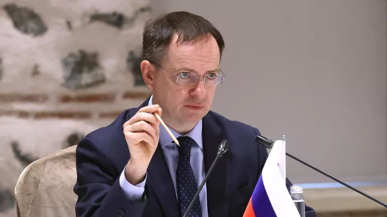 Слова помощника президента РФ по Нагорному Карабаху вызвало истерику в Баку