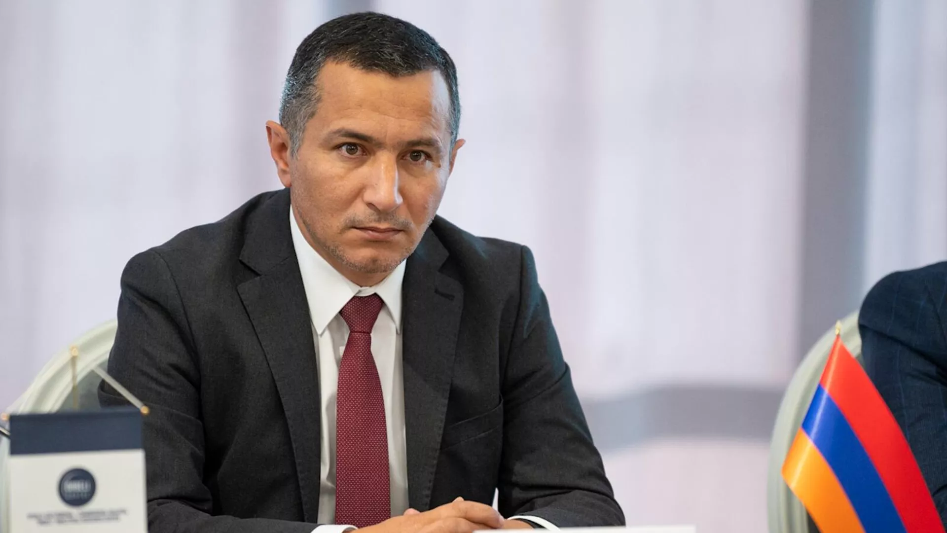 Губернатор: Выстрелы со стороны Азербайджана не способны напугать население Сюника