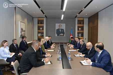 Глава МИД Азербайджана провел переговоры с представителями Сертифицированной торговой миссии США по Среднему коридору