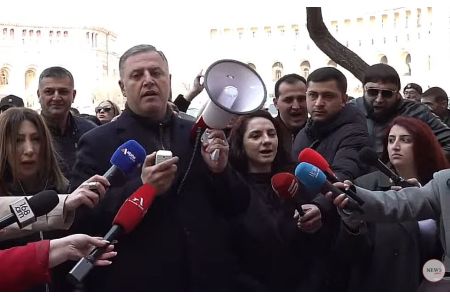 Protests in defense of Samvel Karapetyan are taking place in various  districts of Yerevan