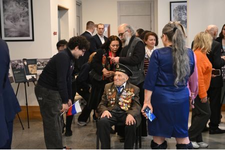 В Ереване открылась экспозиция "Крым. 80-летие подвига"