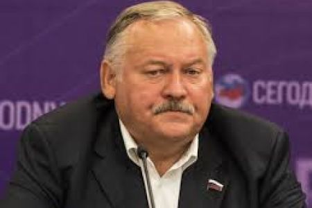 Затулин: Пашинян продолжает пугать армян войной