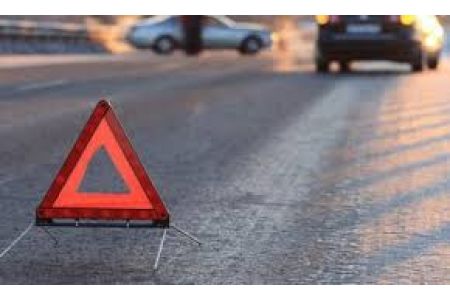 Крупное цепное ДТП в Армении: один погибший, еше  один ранен