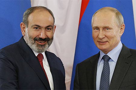 Пашинян выразил благодарность Путину за поддержку в установлении мира между Ереваном и Баку