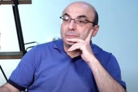 Политолог: Отчужденность стала для Армении новой Конституцией
