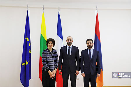 ԱԳՆ-ում կայացել է եռակողմ հանդիպում Ֆրանսիայի եւ Լիտվայի ներկայացուցիչների հետ