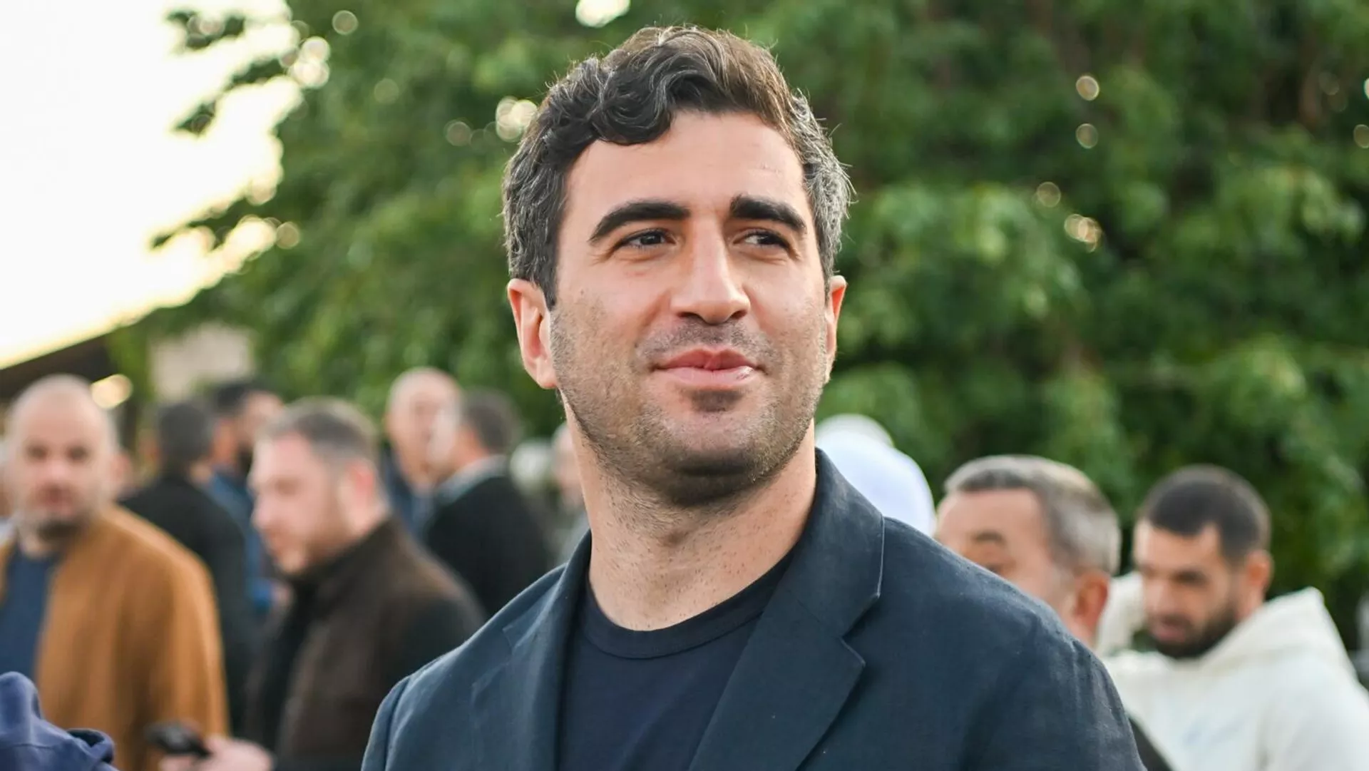 Samvel Karapetyan`s son calls on French president to meet with Strong Armenia bloc leader during his visit to Yerevan
