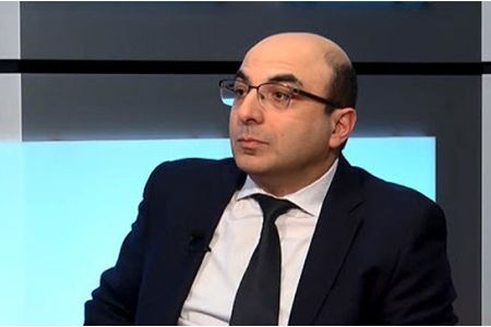 Политолог: На глазах у всех эта власть терпит поражение