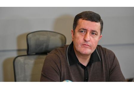 Давид Казинян: В "бастионе демократии" даже масштабная фальсификация не спасёт их от поражения