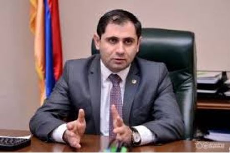 Suren Papikyan does not rule out that Armenian citizens arriving from Russia for elections may be given summonses for military training camps