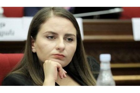 Opposition figure calls on Armenian citizens to sue premier for slander over election bribes