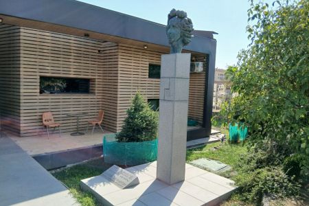 «Արթուր Թարխանյան կենտրոնը» դատապարտել է Զվարթնոց օդանավակայանի հին մասնաաշենքի պահպանության իրավական կարգավիճակը դադարեցնելու վերաբերյալ ՀՀ կառավարության նախաձեռնությունը՝ այն քանդելու նպատակով