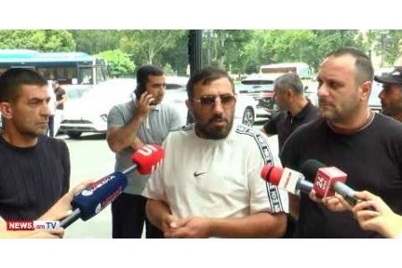 Government receives employees of sealed enterprises owned by Gagik Tsarukyan