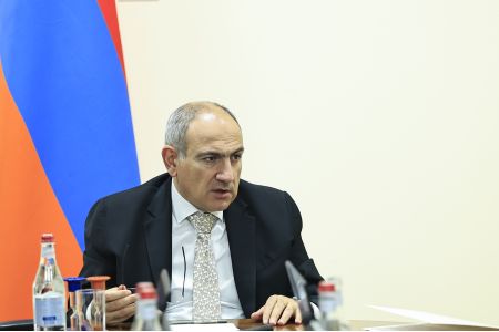 Նիկոլ Փաշինյանը բարձր տեխնոլոգիական արդյունաբերության նախարարության աշխատակազմին ներկայացրեց նոր նախարարին