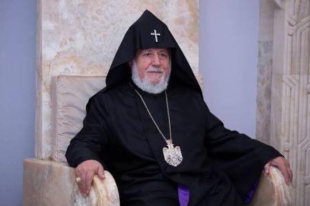 Երուսաղեմի հայոց պատրիարքարանը և Հայ առաքելական եկեղեցու Ռուսաստանի և Նոր Նախիջևանի թեմերը պահանջում են դադարեցնել Ամենայն հայոց կաթողիկոսի նկատմամբ դատական հետապնդումը